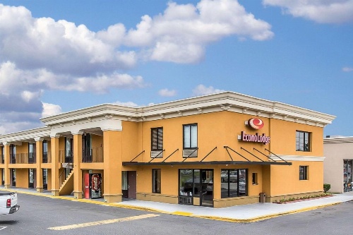 Econo Lodge Midtown image 21