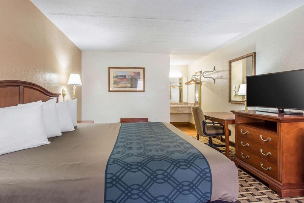 Econo Lodge Midtown Image 6